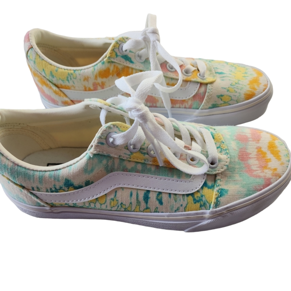 NWOT Vans Ward sneaker Tie Dye